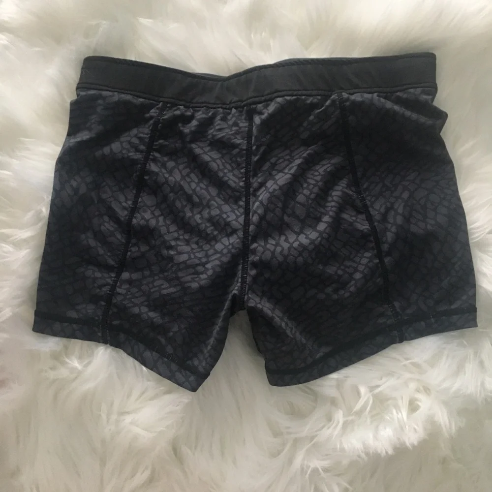 HIND Athletic Shorts - Picture 3 of 3